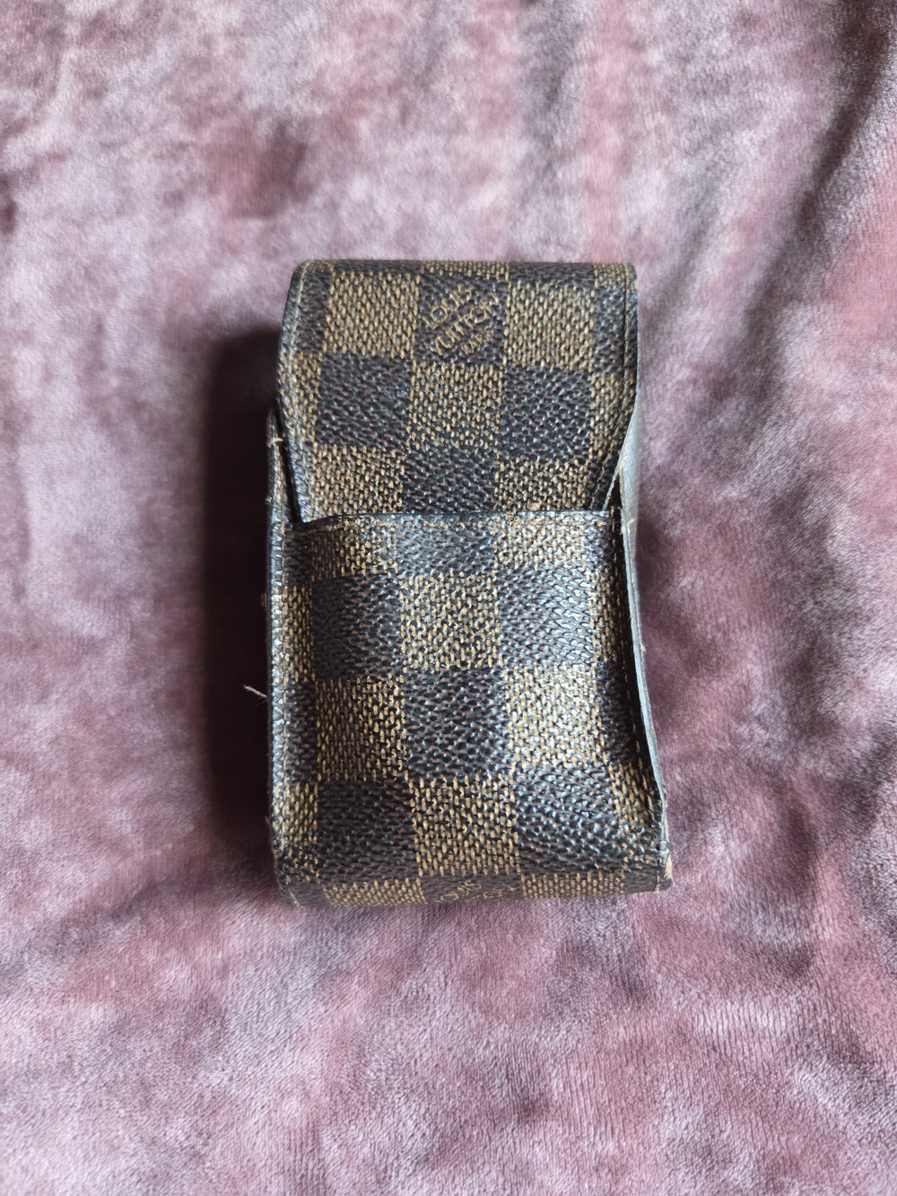 Louis Vuitton Etui Case in the Damier Ebene